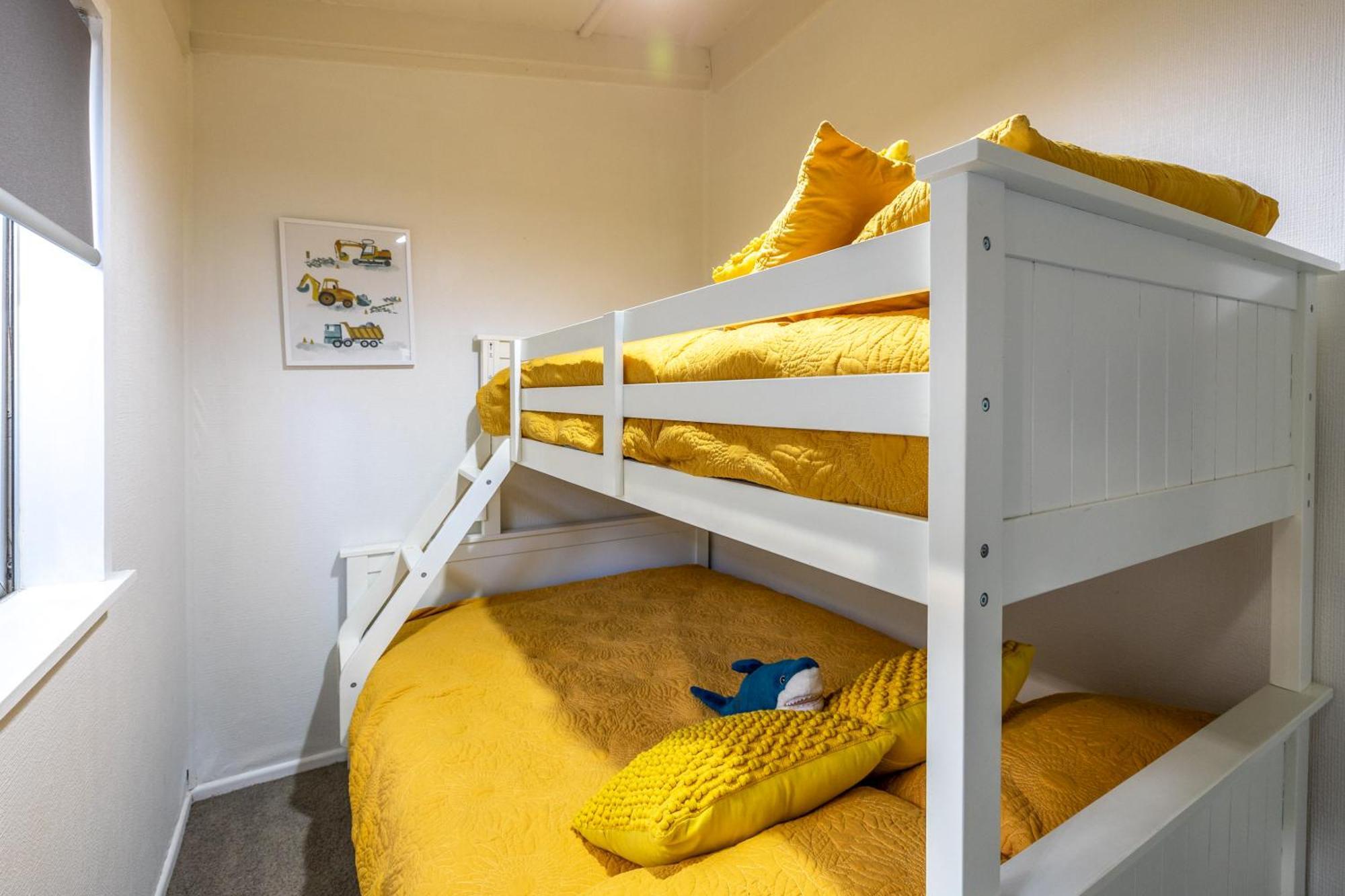 Island Sanctuary - Waiheke Holiday Home Ostend Екстер'єр фото