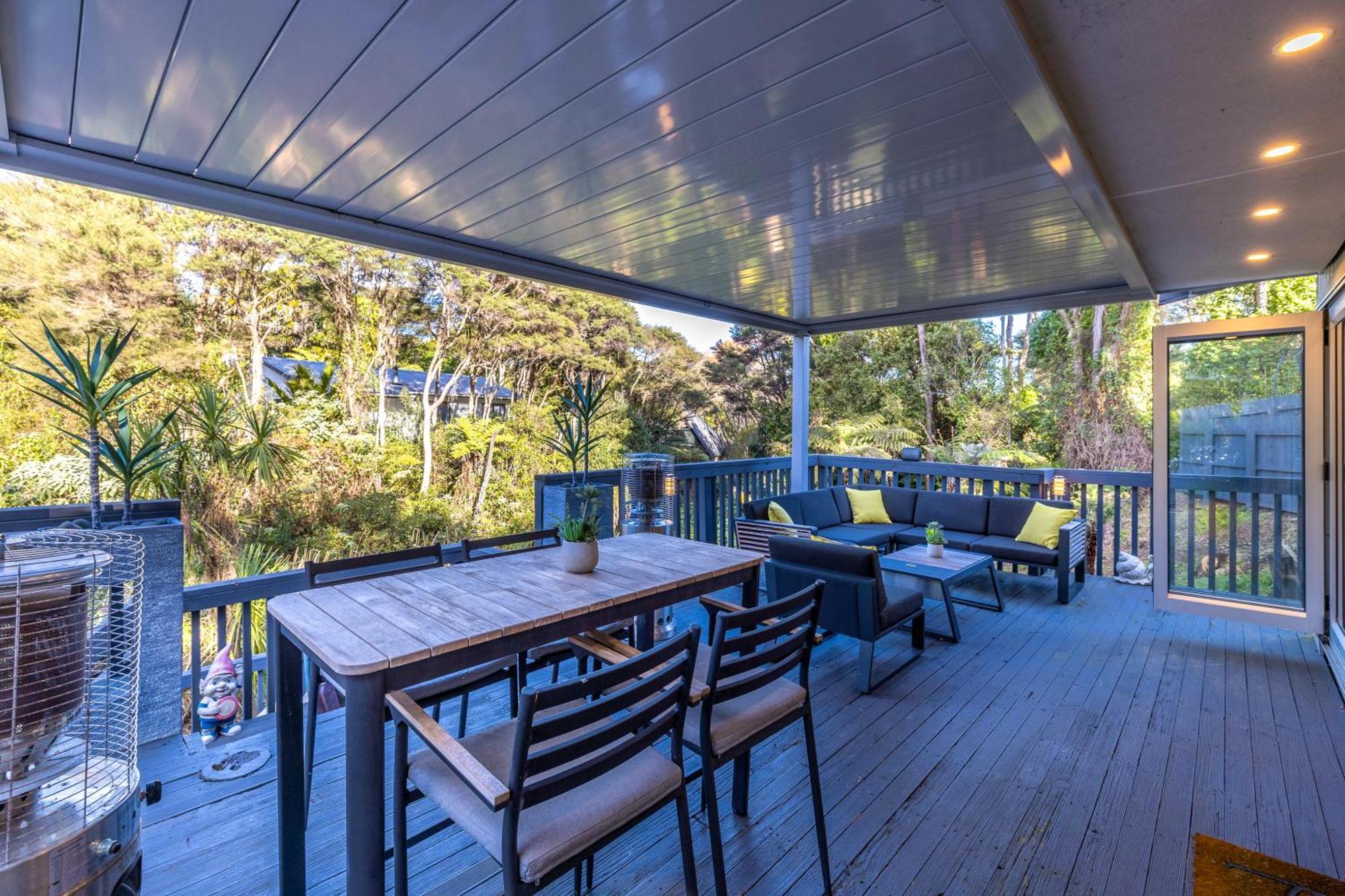 Island Sanctuary - Waiheke Holiday Home Ostend Екстер'єр фото