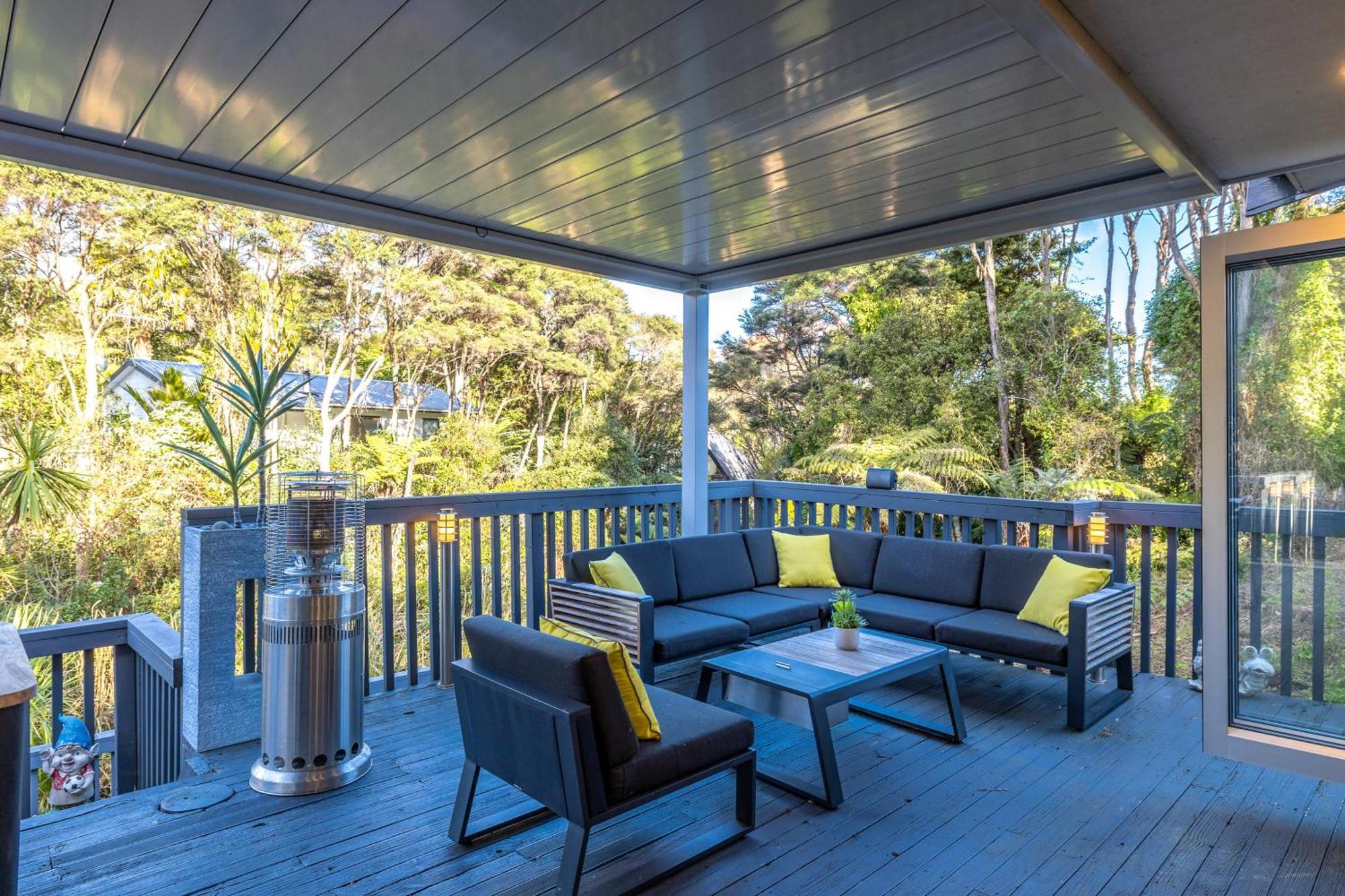 Island Sanctuary - Waiheke Holiday Home Ostend Екстер'єр фото